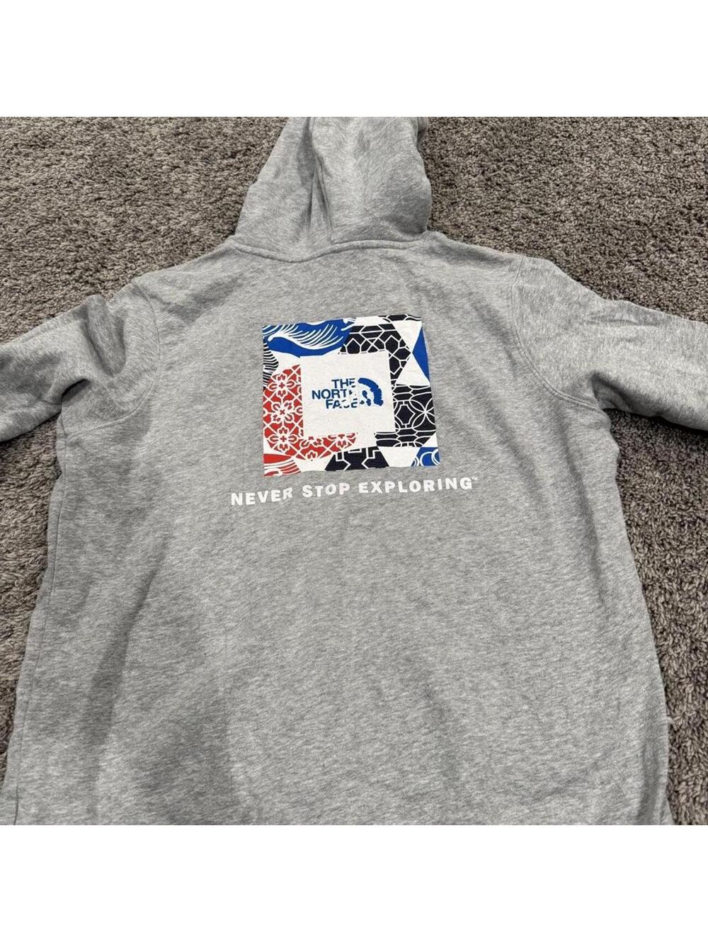 The North Face Womens Medium Grey Hoodie Sweatshirt